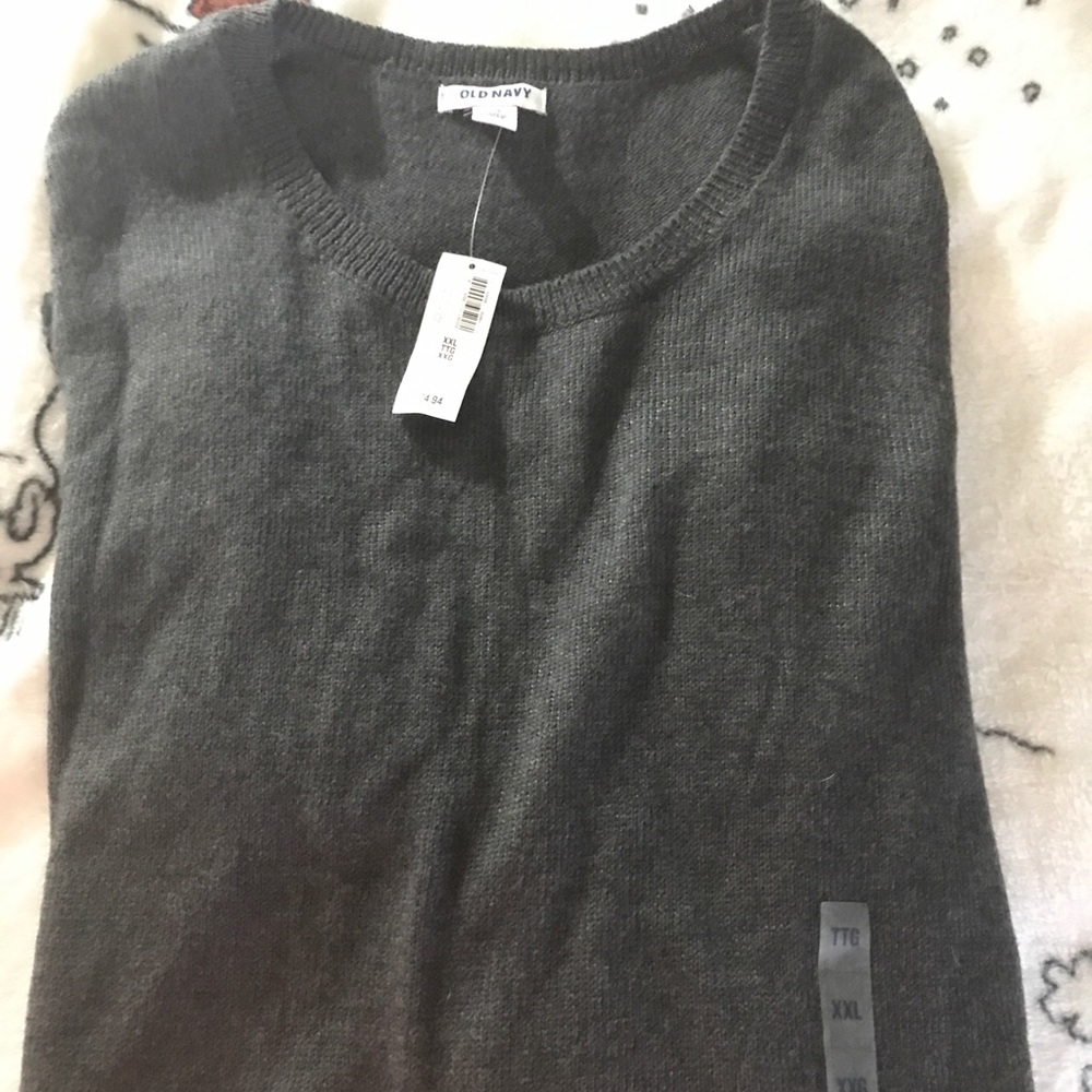 NWT women’s XXL Grey old Navy sweater.